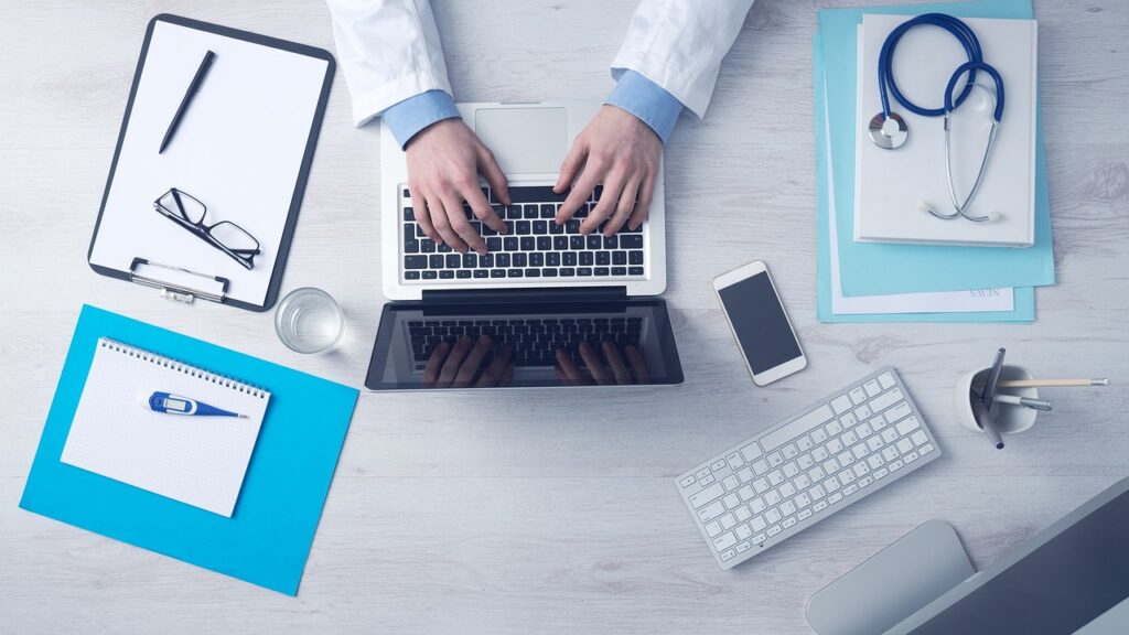 computer, business, typing, keyboard, laptop, doctor, medical care, desk, doctor, doctor, doctor, doctor, doctor-1149148.jpg
